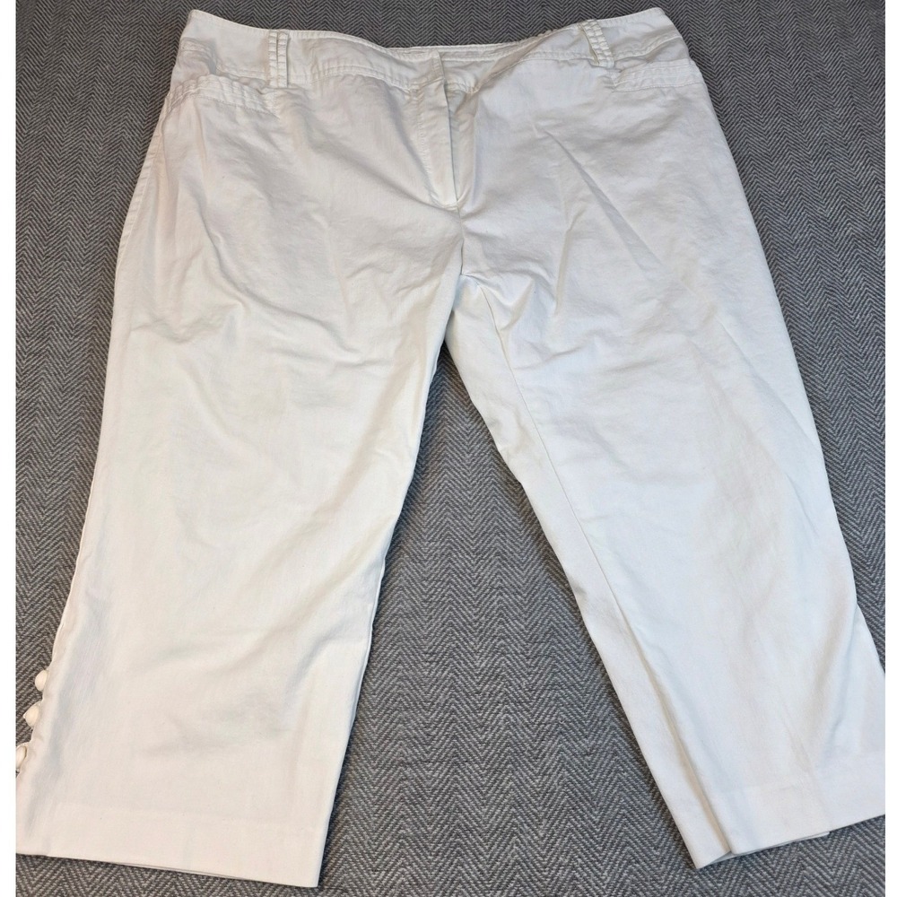 Dressbarn Woman White Capri Pants Size 22 Button Hem Stretch Cropped Trousers